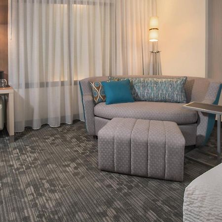 Courtyard By Marriott New York Queens, Jamaica Εξωτερικό φωτογραφία