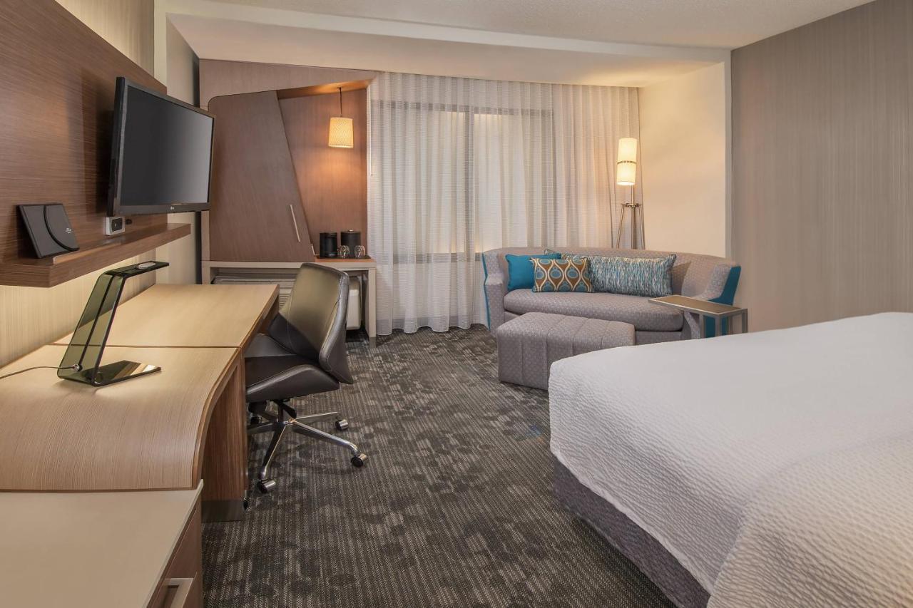 Courtyard By Marriott New York Queens, Jamaica Εξωτερικό φωτογραφία